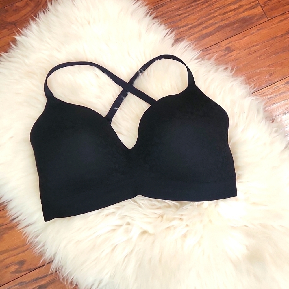 PINK Black Soft Cup Unlined Medium Padded Black Bra